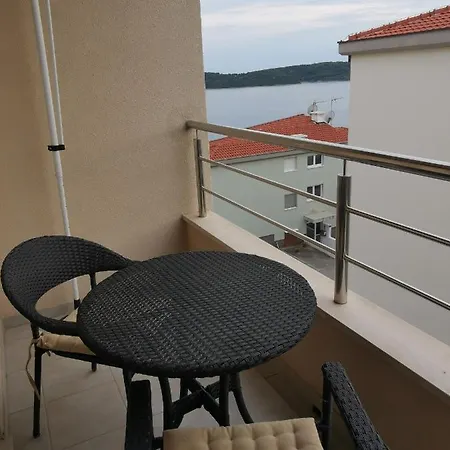 Apartment Iris