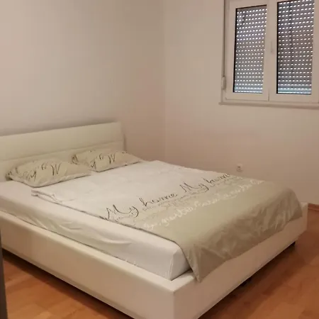 Iris Apartment Trogir