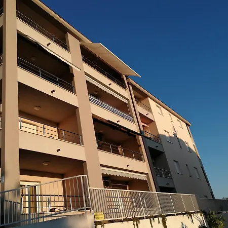 Iris Apartment